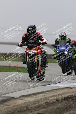 media/Nov-29-2025-TrackDaz (Sat) [[10ae2d9bce]]/A Group/Session 4 (Wheelie Bump)/